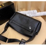 2025年9月8日入荷新作VERSACE /人気/本革/バッグ 人気 おすすめ 父の日 誕生日/ギフト プレゼント 結婚式男友達の誕生日プレゼント