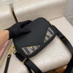 2025年9月8日入荷新作Fendi/人気/本革/バッグ 人気 おすすめ 父の日 誕生日/ギフト プレゼント 結婚式男友達の誕生日プレゼント