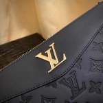2025年9月8日入荷新作LOUIS VUITTON/人気/本革/バッグ 人気 おすすめ 父の日 誕生日/ギフト プレゼント 結婚式男友達の誕生日プレゼント