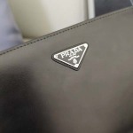 2025年9月8日入荷新作PRADA/人気/本革/バッグ 人気 おすすめ 父の日 誕生日/ギフト プレゼント 結婚式男友達の誕生日プレゼント