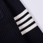 2025年9月9日入荷秋冬新作Thom Brownジャケット高品質人気商品/誕生日プレゼント/FF工場