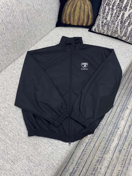 2025年9月11日入荷秋冬新作Balenciagaジャケッ...