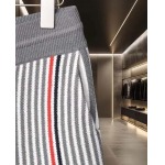 2025年9月11日入荷秋冬新作Thom Browne半ズボン高品質人気商品/誕生日プレゼント/FF工場