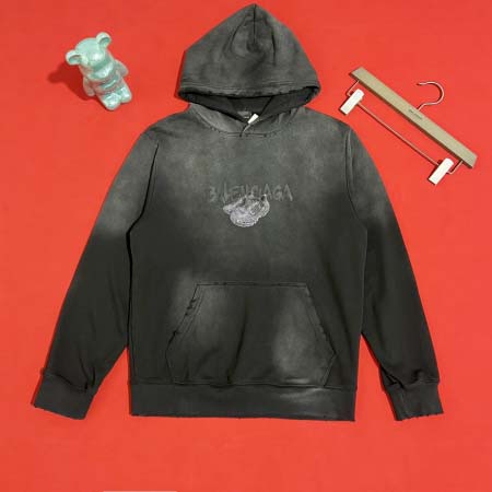 2025年9月11日入荷秋冬新作Balenciagaパーカー...