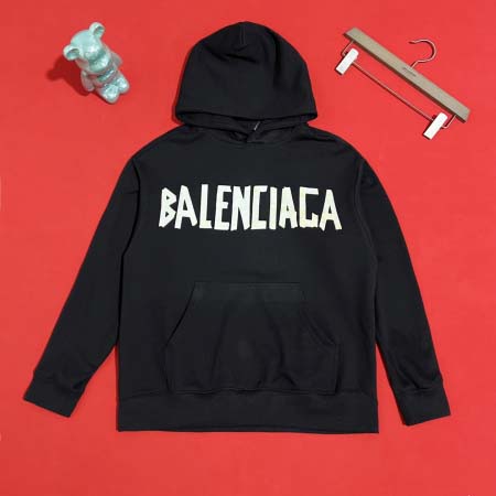 2025年9月11日入荷秋冬新作Balenciagaパーカー...