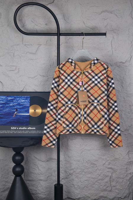 2025年9月15日入荷秋冬新作Burberry ニットカー...