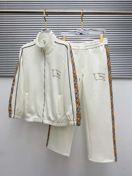 2025年9月15日入荷秋冬新作Burberry上下高品質人...