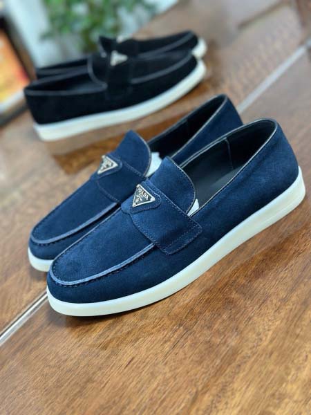 2025年9月17日入荷新品Pradaカジュアルシューズ/ス...