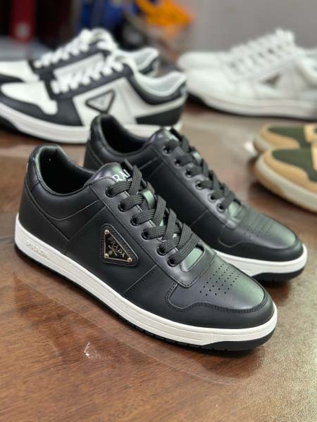 2025年9月17日入荷新品Pradaカジュアルシューズ/ス...