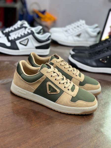 2025年9月17日入荷新品Pradaカジュアルシューズ/ス...