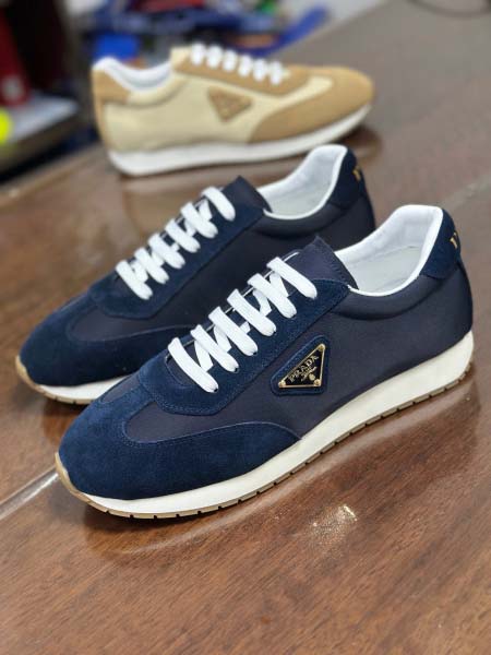 2025年9月17日入荷新品Pradaカジュアルシューズ/ス...