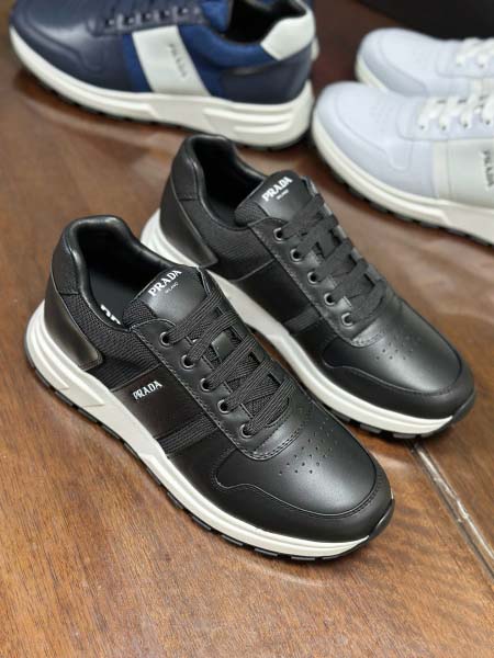 2025年9月17日入荷新品Pradaカジュアルシューズ/ス...
