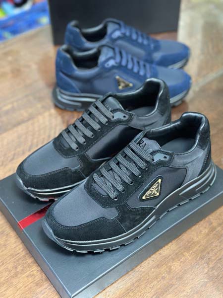 2025年9月17日入荷新品Pradaカジュアルシューズ/ス...