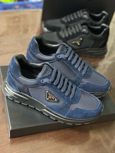 2025年9月17日入荷新品Pradaカジュアルシューズ/ス...