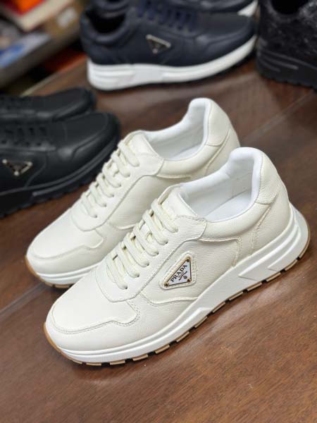 2025年9月17日入荷新品Pradaカジュアルシューズ/ス...