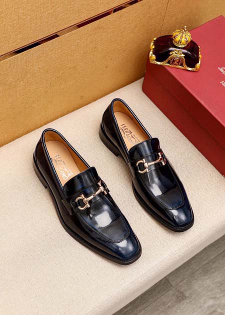 2025年9月19日入荷新品Ferragamoカジュアルシュ...
