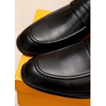 2025年9月19日入荷新品LOUIS VUITTONカジュアルシューズ/スニーカー｜メンズ靴人気本革製ギフト/誕生日/XG工場