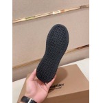 2025年9月19日入荷新品BURBERRYカジュアルシューズ/スニーカー｜メンズ靴人気本革製ギフト/誕生日/XG工場