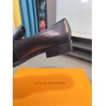 2025年9月19日入荷新品Louis Vuittonカジュアルシューズ/スニーカー｜メンズ靴人気本革製ギフト/誕生日/XG工場