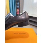 2025年9月19日入荷新品Louis Vuittonカジュアルシューズ/スニーカー｜メンズ靴人気本革製ギフト/誕生日/XG工場