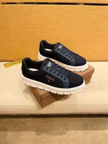 2025年9月20日入荷新品Pradaカジュアルシューズ/ス...