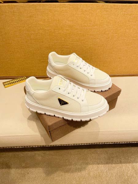 2025年9月20日入荷新品Pradaカジュアルシューズ/ス...