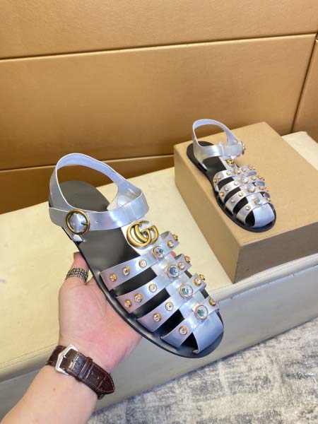 2025年9月20日入荷新品Gucciカジュアルシューズ/ス...