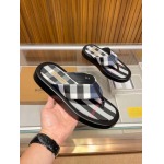 2025年9月20日入荷新品Burberryカジュアルシューズ/スニーカー｜メンズ靴人気本革製ギフト/誕生日/TL工場