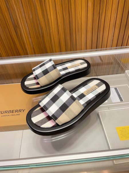 2025年9月20日入荷新品Burberryカジュアルシュー...