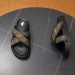 2025年9月20日入荷新品FENDIカジュアルシューズ/スニーカー｜メンズ靴人気本革製ギフト/誕生日/TL工場