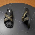 2025年9月20日入荷新品FENDIカジュアルシューズ/スニーカー｜メンズ靴人気本革製ギフト/誕生日/TL工場