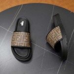 2025年9月20日入荷新品FENDIカジュアルシューズ/スニーカー｜メンズ靴人気本革製ギフト/誕生日/TL工場