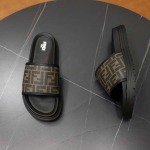 2025年9月20日入荷新品FENDIカジュアルシューズ/スニーカー｜メンズ靴人気本革製ギフト/誕生日/TL工場