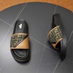 2025年9月20日入荷新品FENDIカジュアルシューズ/スニーカー｜メンズ靴人気本革製ギフト/誕生日/TL工場