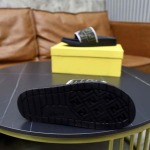 2025年9月20日入荷新品FENDIカジュアルシューズ/スニーカー｜メンズ靴人気本革製ギフト/誕生日/TL工場