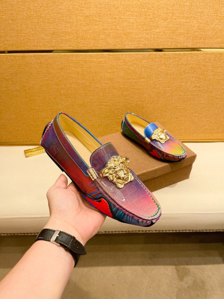 2025年9月22日入荷新品Versaceカジュアルシューズ...