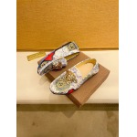 2025年9月22日入荷新品Versaceカジュアルシューズ/スニーカー｜メンズ靴人気本革製ギフト/誕生日/TL工場