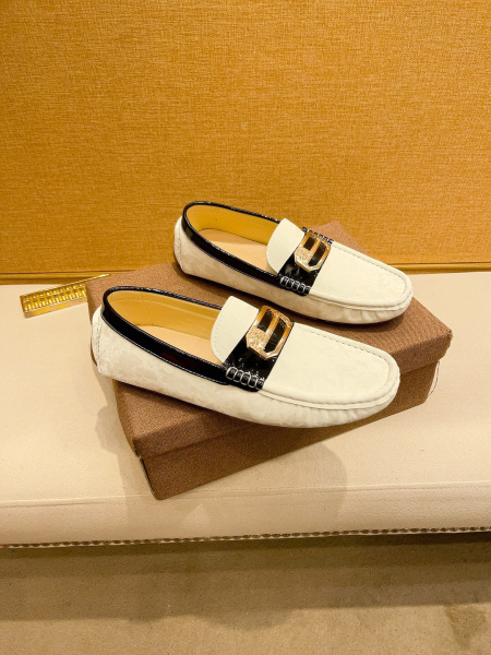 2025年9月22日入荷新品Versaceカジュアルシューズ...