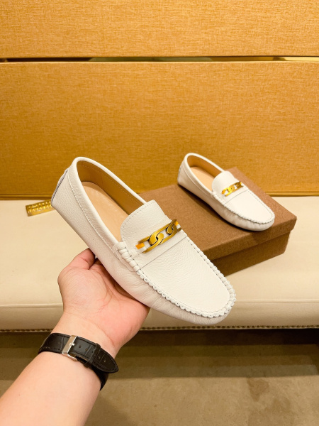 2025年9月22日入荷新品Ferragamoカジュアルシュ...