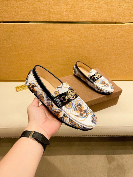 2025年9月22日入荷新品Gucciカジュアルシューズ/ス...