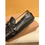 2025年9月22日入荷新品Versaceカジュアルシューズ/スニーカー｜メンズ靴人気本革製ギフト/誕生日/TL工場