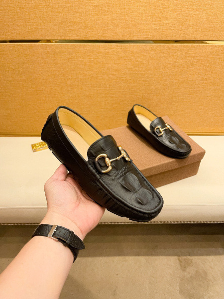 2025年9月22日入荷新品Gucciカジュアルシューズ/ス...