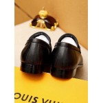 2025年9月22日入荷新品LOUIS VUITTONカジュアルシューズ/スニーカー｜メンズ靴人気本革製ギフト/誕生日/TL工場