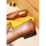 2025年9月22日入荷新品LOUIS VUITTONカジュアルシューズ/スニーカー｜メンズ靴人気本革製ギフト/誕生日/TL工場