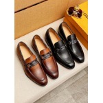 2025年9月22日入荷新品LOUIS VUITTONカジュアルシューズ/スニーカー｜メンズ靴人気本革製ギフト/誕生日/TL工場