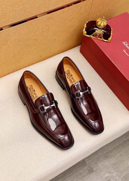 2025年9月22日入荷新品Ferragamoカジュアルシュ...