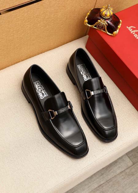 2025年9月22日入荷新品Ferragamoカジュアルシュ...