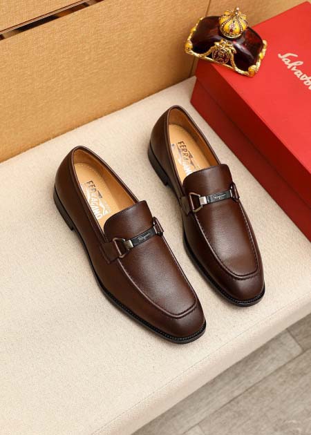 2025年9月22日入荷新品Ferragamoカジュアルシュ...