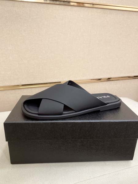 2025年9月22日入荷新品PRADAカジュアルシューズ/ス...