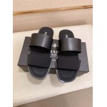 2025年9月23日入荷新品PRADAカジュアルシューズ/スニーカー｜メンズ靴人気本革製ギフト/誕生日/TL工場